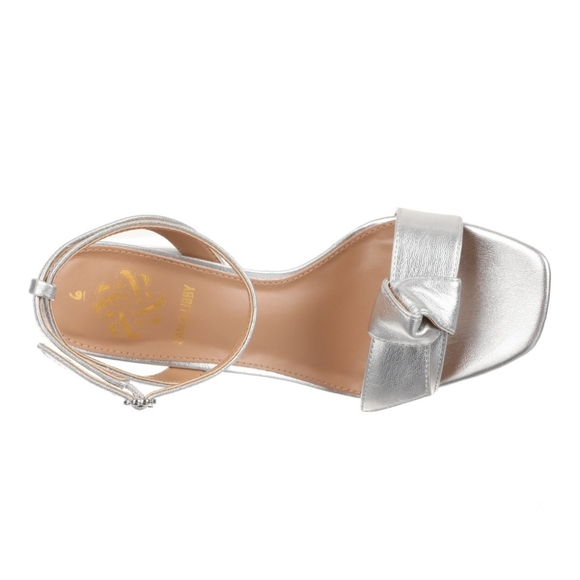 Sam & Libby - Picture 3 of 6